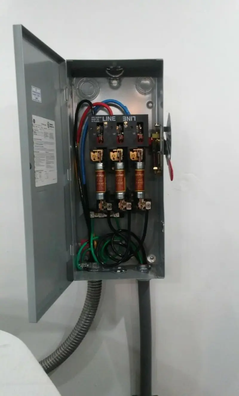 Three-phase disconnect switch installed for Smoke Detector Installation in Shelley